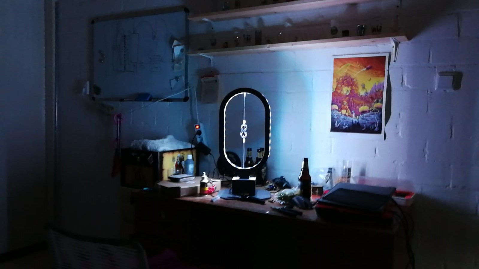 Tinkering Projects - Magnet LED Lamp